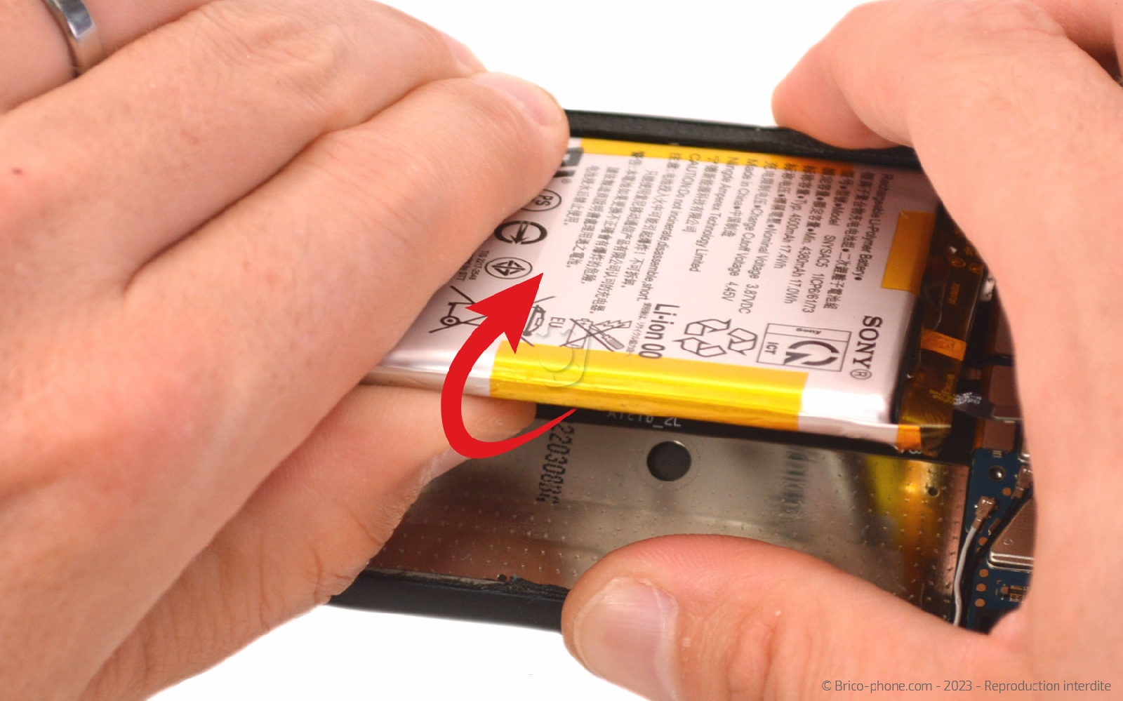 Comment changer la batterie sur Xperia 10 III photo 3