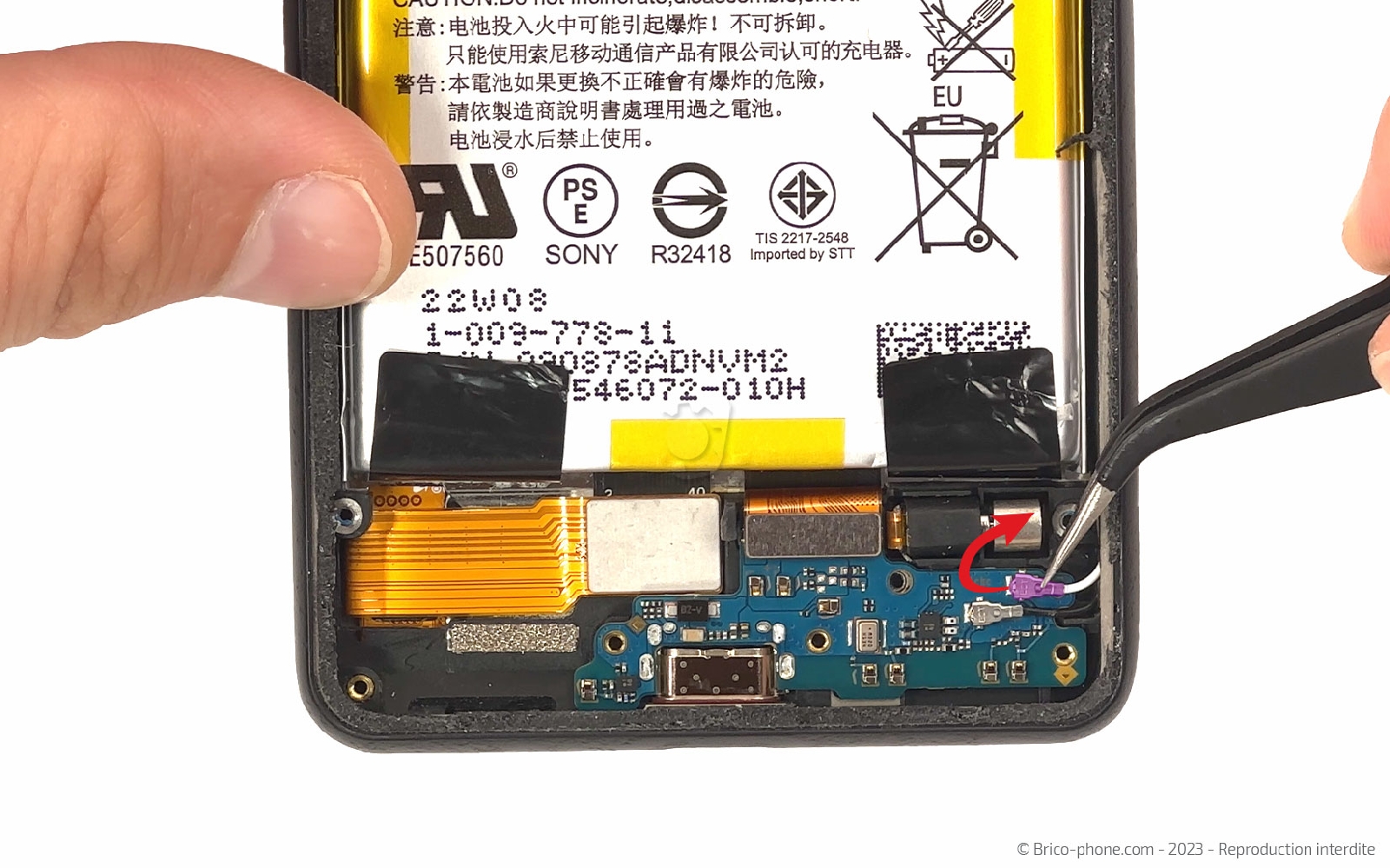 Comment changer le connecteur de charge sur Xperia 10 III photo 1