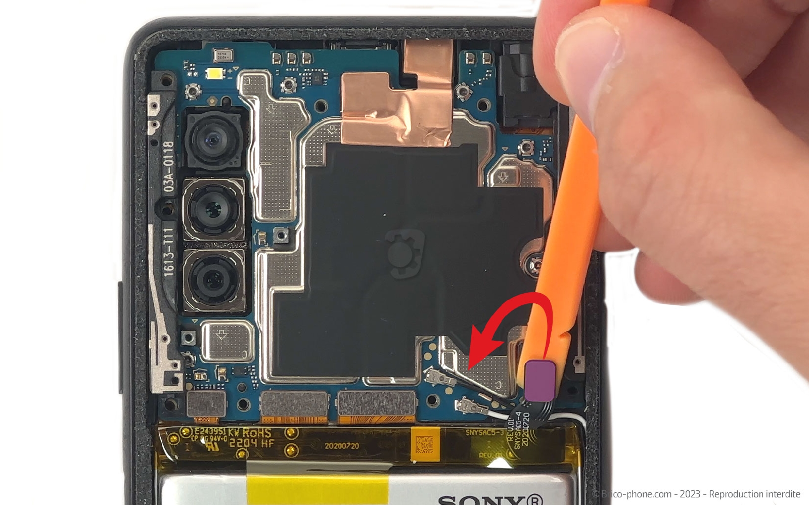 Comment changer le connecteur de charge sur Xperia 10 III photo 1