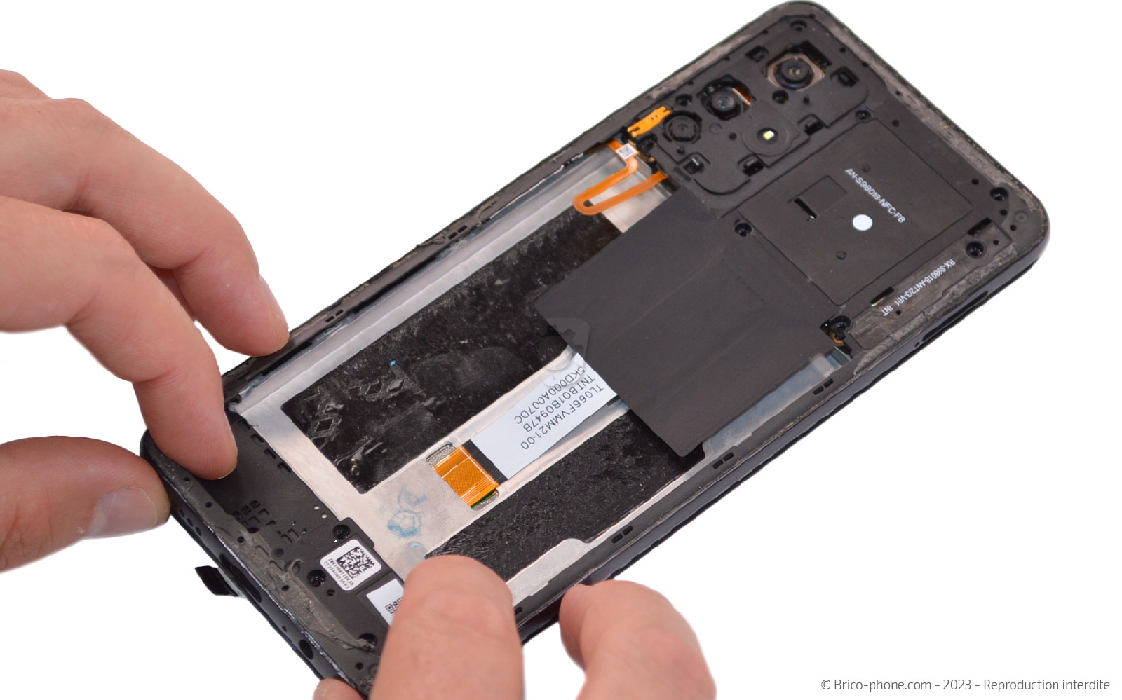 Comment changer l'écran seul  sur Redmi Note 11S (5G) photo 3