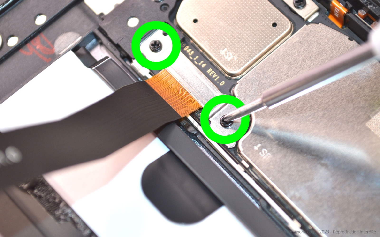 Comment changer l'écran (vitre + LCD) sur Galaxy Tab A7 10-4 (SM-T500-SM-T505) photo 1