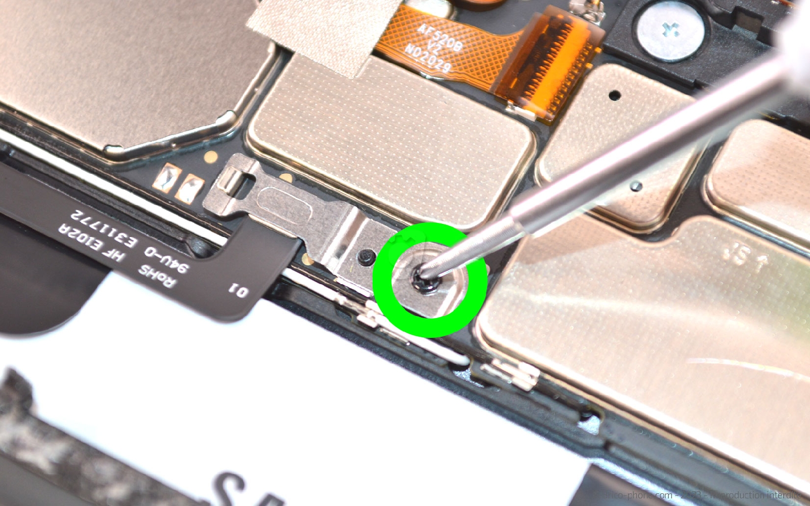 Comment changer l'écran (vitre + LCD) sur Galaxy Tab A7 10-4 (SM-T500-SM-T505) photo 1