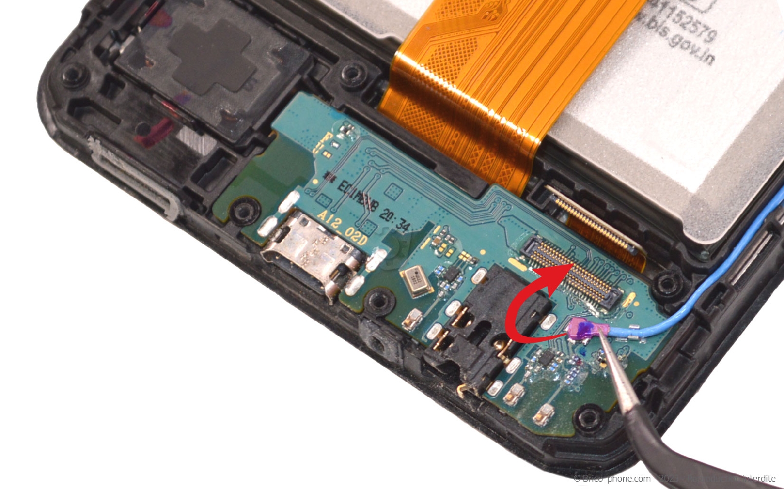 Comment remplacer le connecteur de charge sur Galaxy M12 photo 2