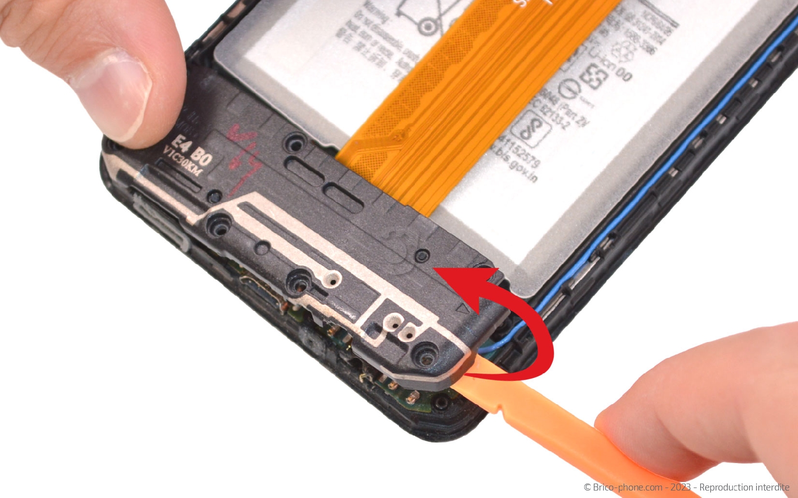 Comment remplacer le connecteur de charge sur Galaxy M12 photo 3