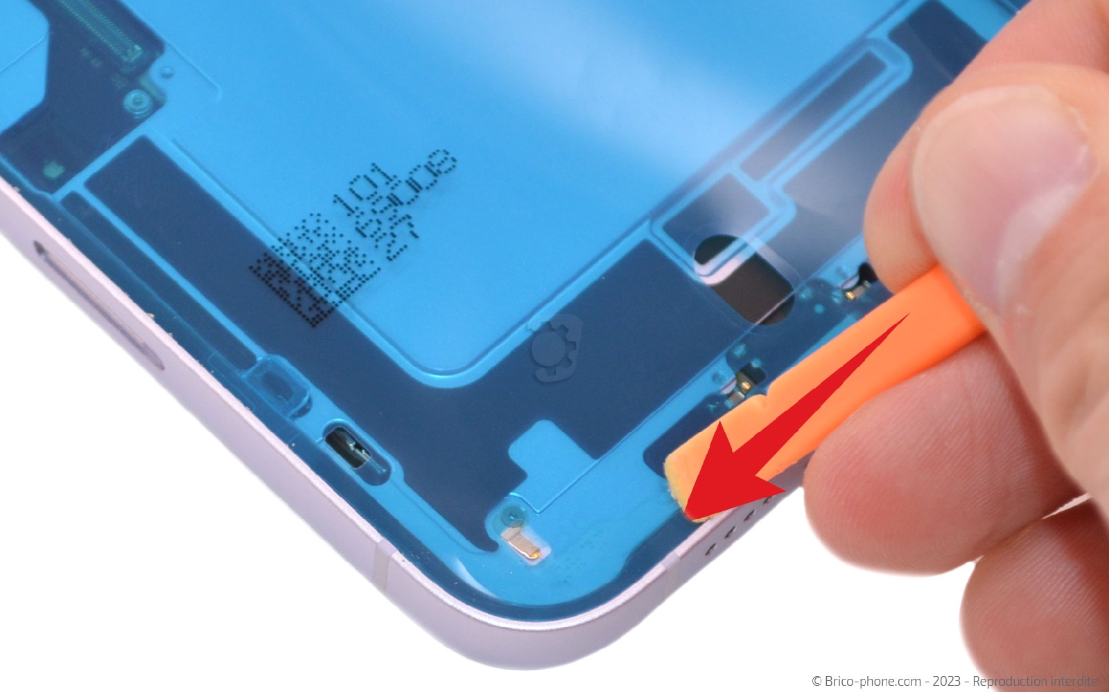 Comment changer l'écran  sur iPhone 14 Plus photo 3