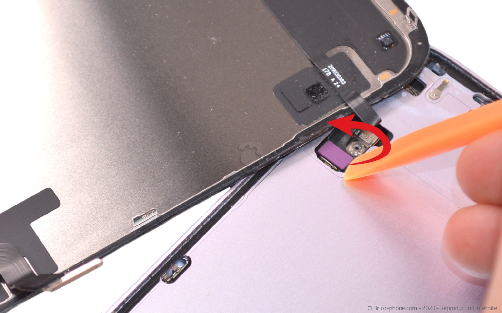 Comment changer l'écran  sur iPhone 14 Plus photo 3