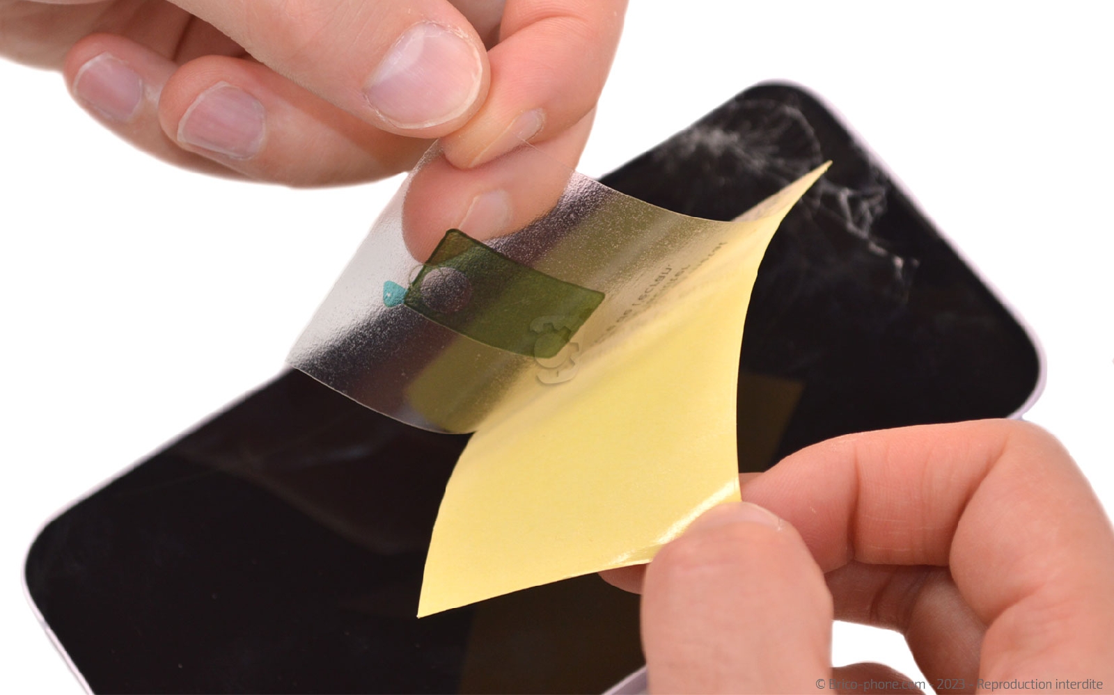 Comment changer l'écran  sur iPhone 14 Plus photo 1