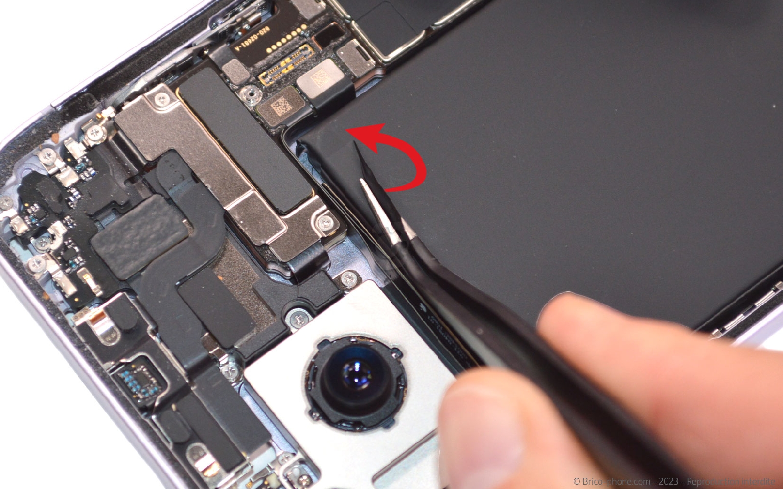 Comment changer la batterie sur iPhone 14 Plus photo 2