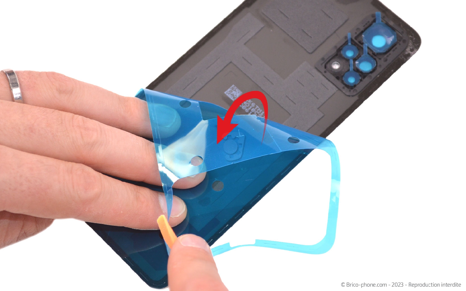 Comment changer la vitre arrière sur Redmi Note 11 Pro photo 2