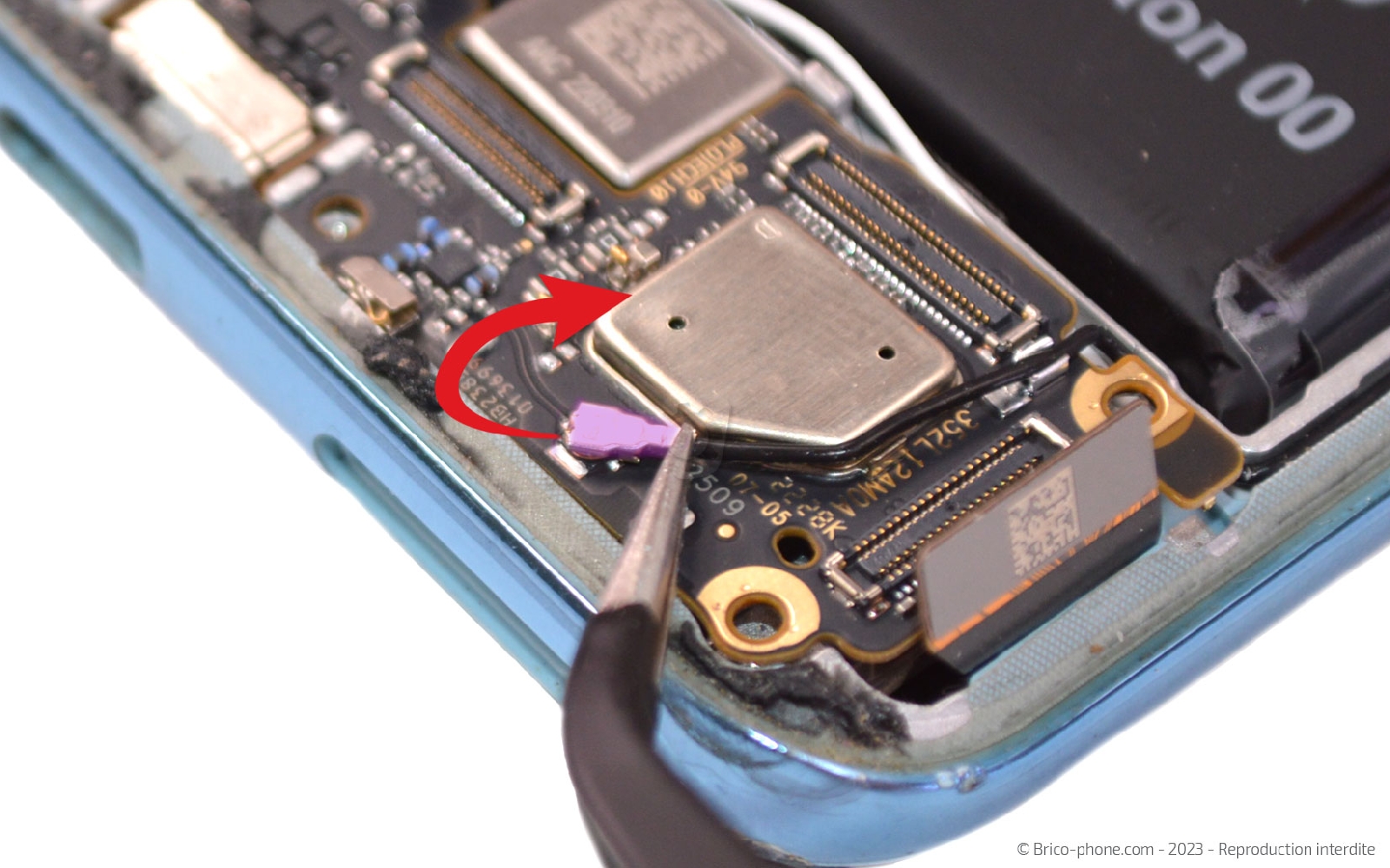 Comment changer le connecteur de charge sur 12T photo 3