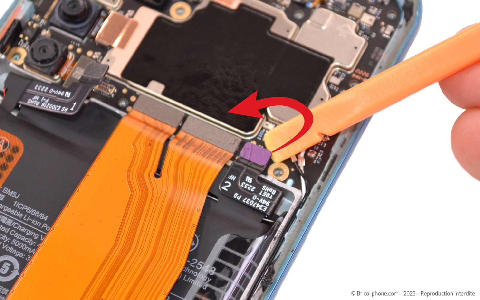 Comment changer le connecteur de charge sur 12T photo 2