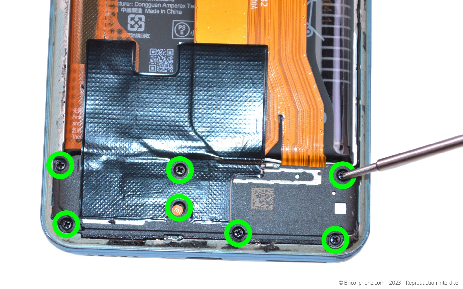 Comment changer le connecteur de charge sur 12T photo 1