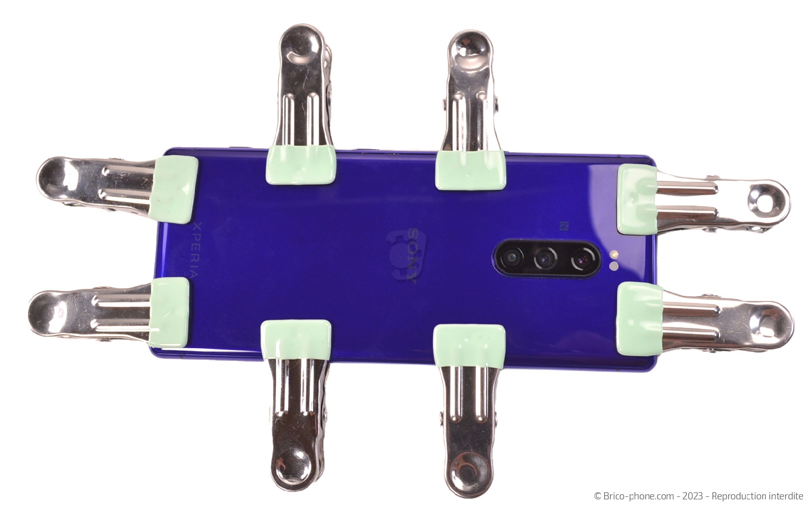 Comment changer la batterie sur Xperia 1 photo 2