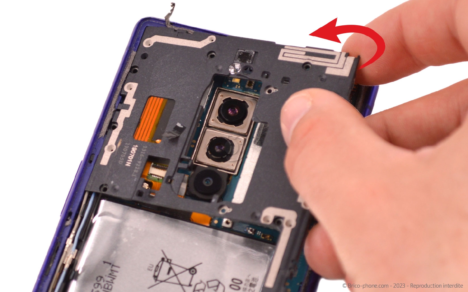 Comment changer la batterie sur Xperia 1 photo 3