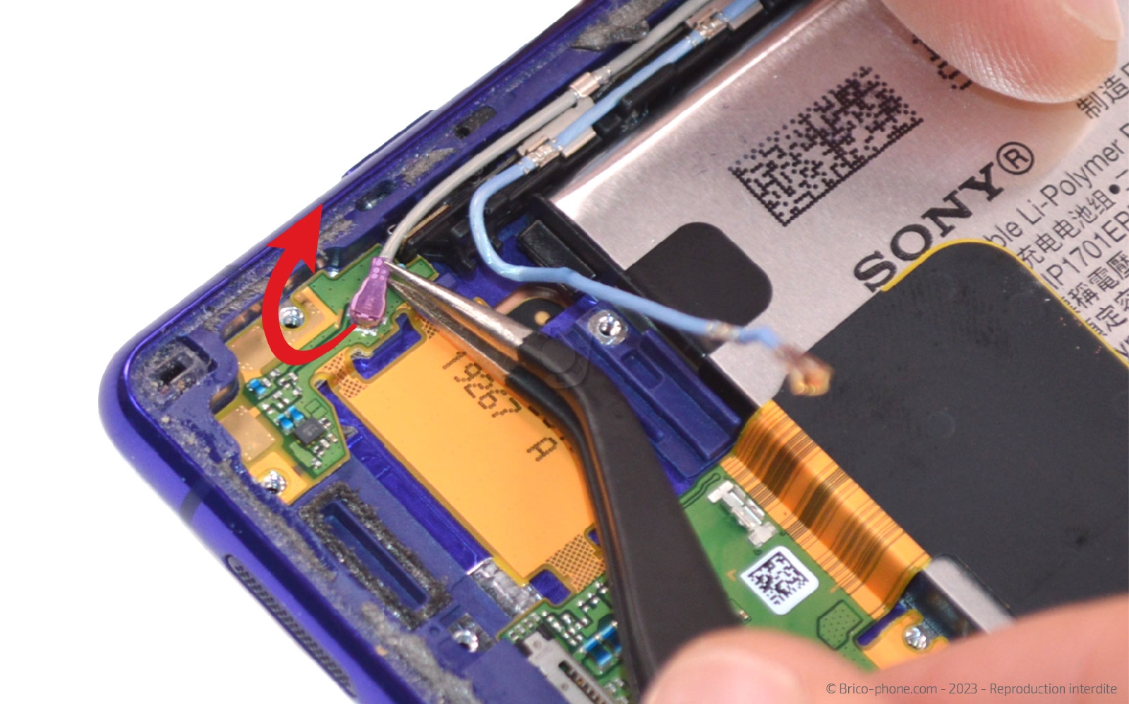 Comment changer le connecteur de charge sur Xperia 1 photo 3