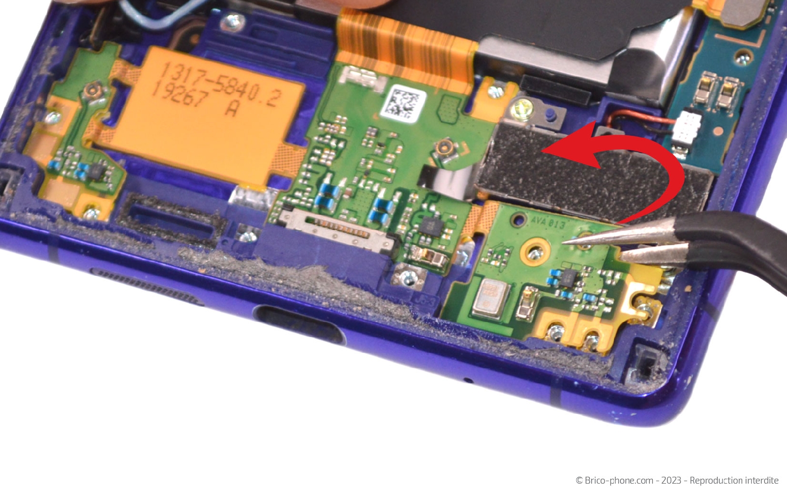 Comment changer le connecteur de charge sur Xperia 1 photo 2