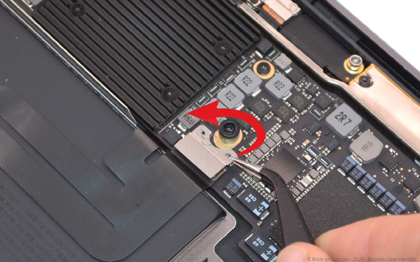 Comment changer la batterie sur Macbook Air 13 pouces A1932 EMC 3184 - 2019 photo 2