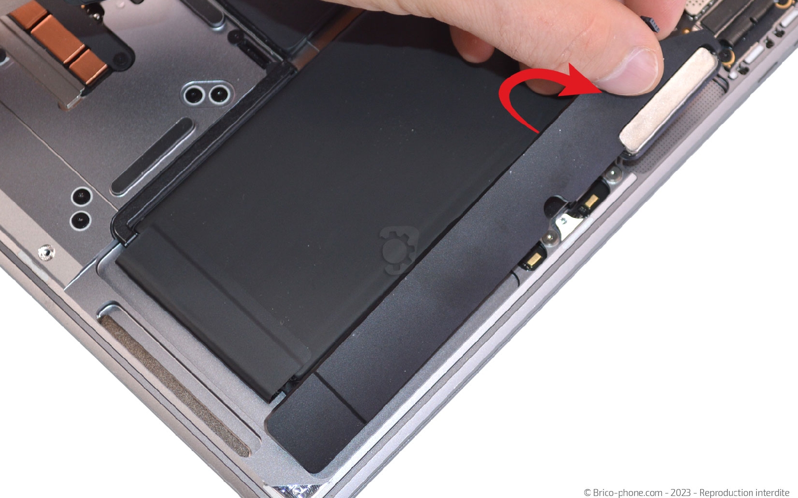 Comment changer la batterie sur Macbook Air 13 pouces A1932 EMC 3184 - 2019 photo 4