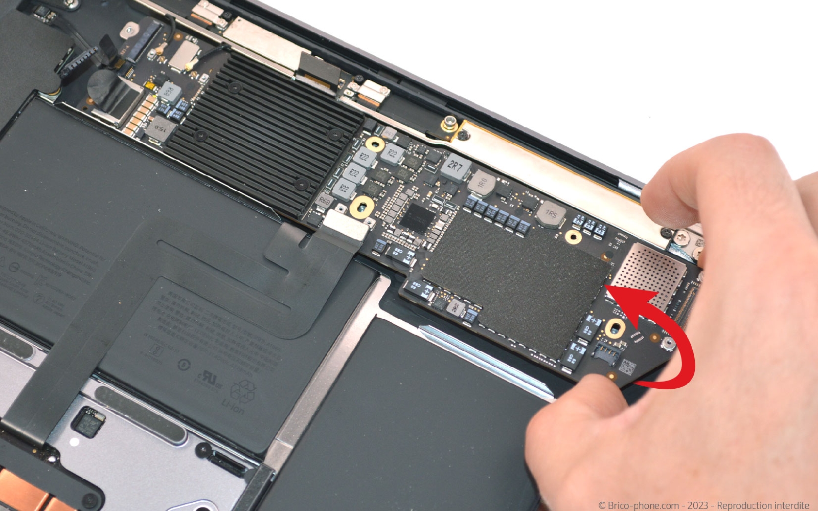 Comment changer la batterie sur Macbook Air 13 pouces A1932 EMC 3184 - 2019 photo 3