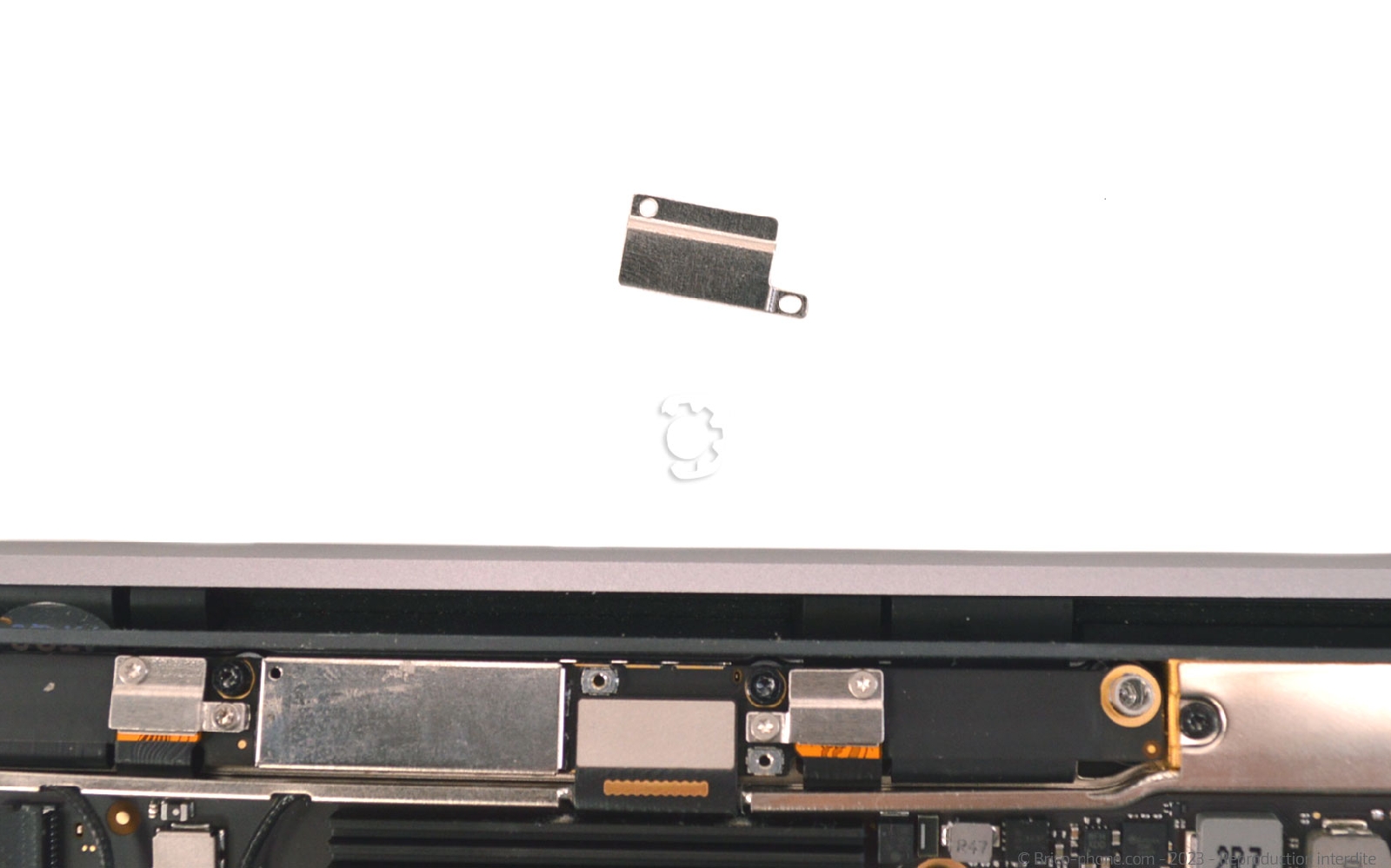 Comment changer la batterie sur Macbook Air 13 pouces A1932 EMC 3184 - 2019 photo 3
