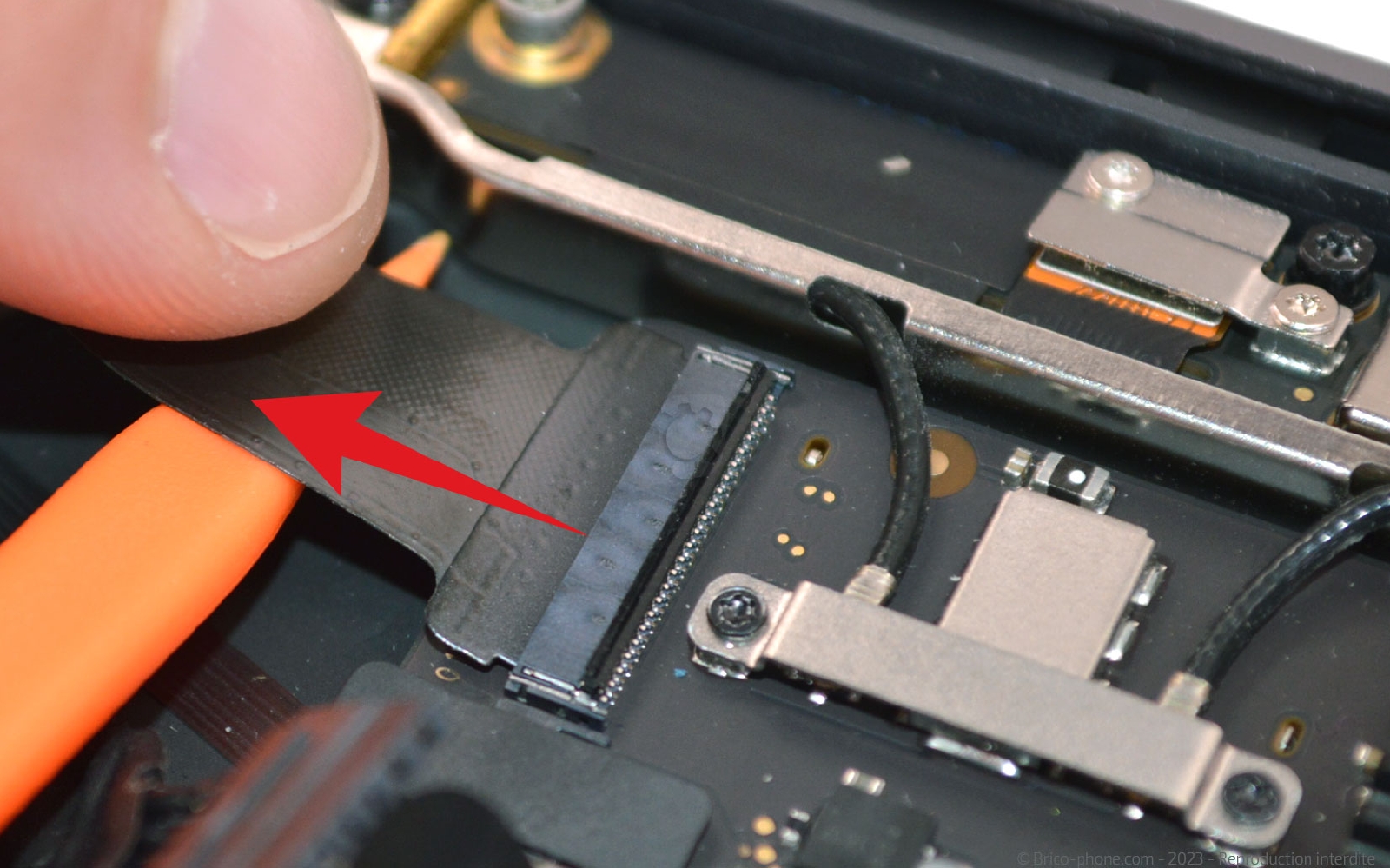 Comment changer la batterie sur Macbook Air 13 pouces A1932 EMC 3184 - 2019 photo 3