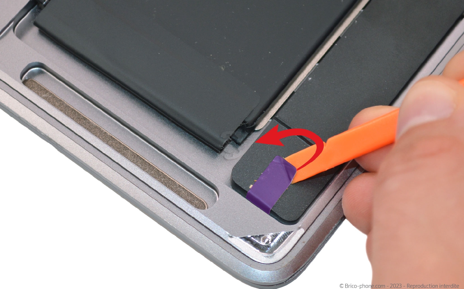 Comment changer les haut-parleurs sur Macbook Air 13 pouces A1932 EMC 3184 - 2019 photo 2