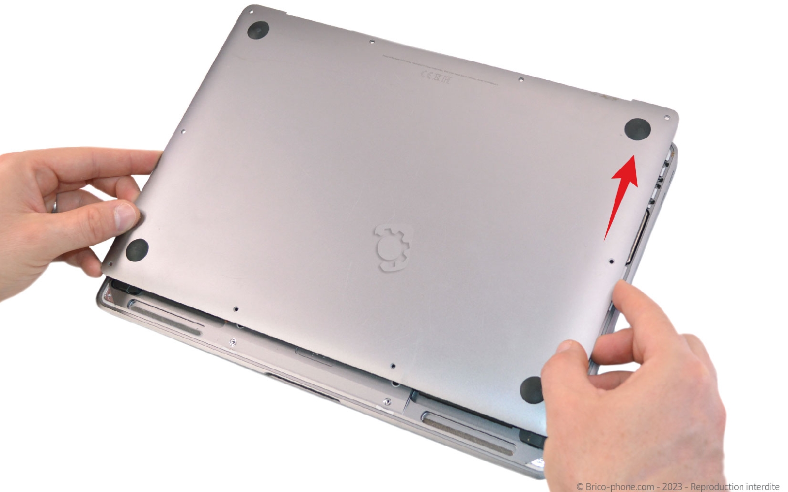 Comment changer les haut-parleurs sur Macbook Air 13 pouces A1932 EMC 3184 - 2019 photo 2