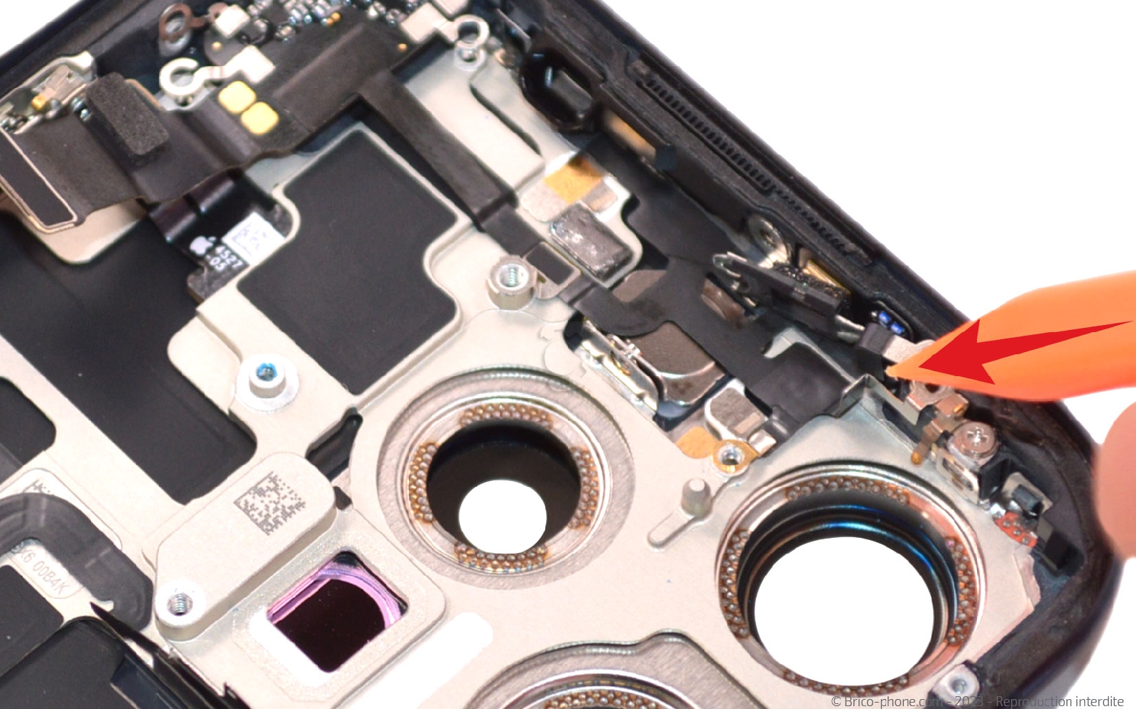 Guide de réparation sur iPhone 15 Pro photo 4