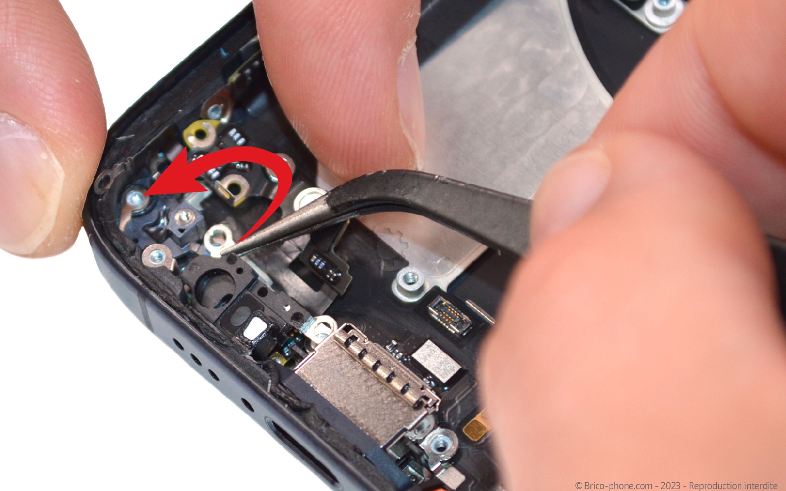 Guide de réparation sur iPhone 15 Pro photo 2