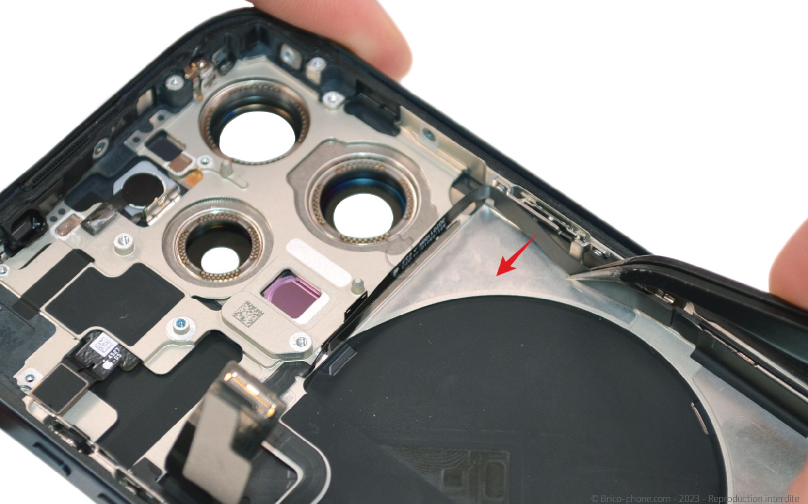 Guide de réparation sur iPhone 15 Pro photo 2