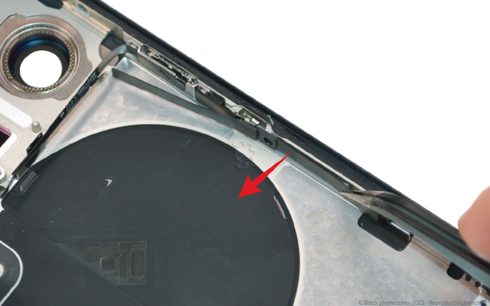 Guide de réparation sur iPhone 15 Pro photo 3