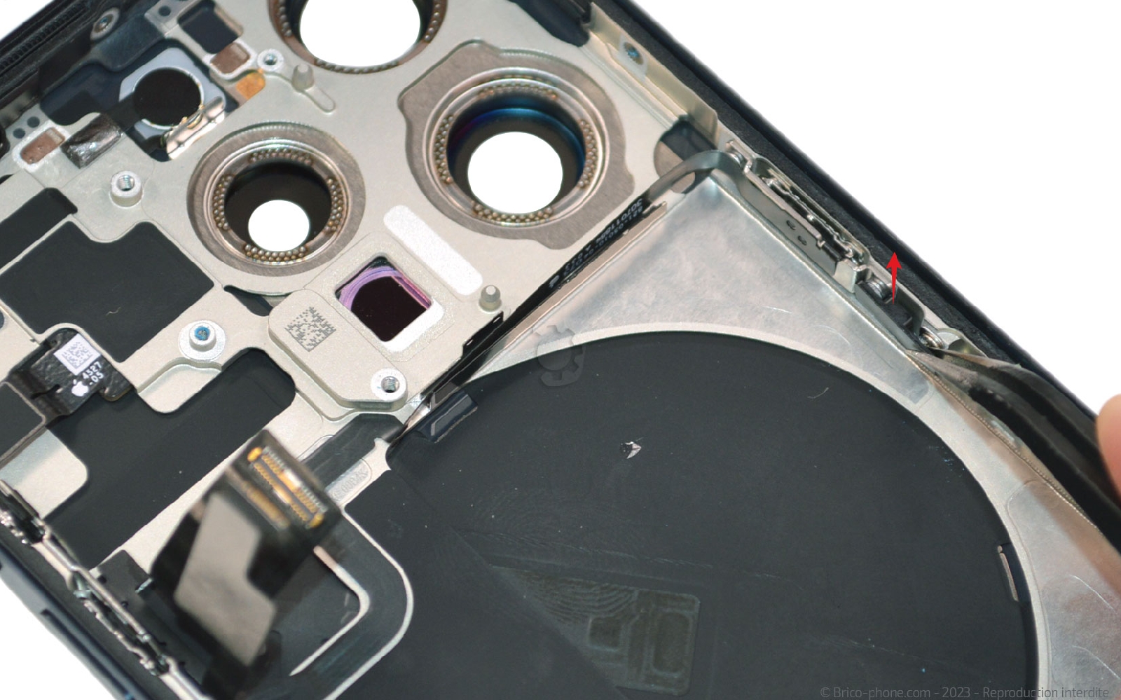 Guide de réparation sur iPhone 15 Pro photo 4
