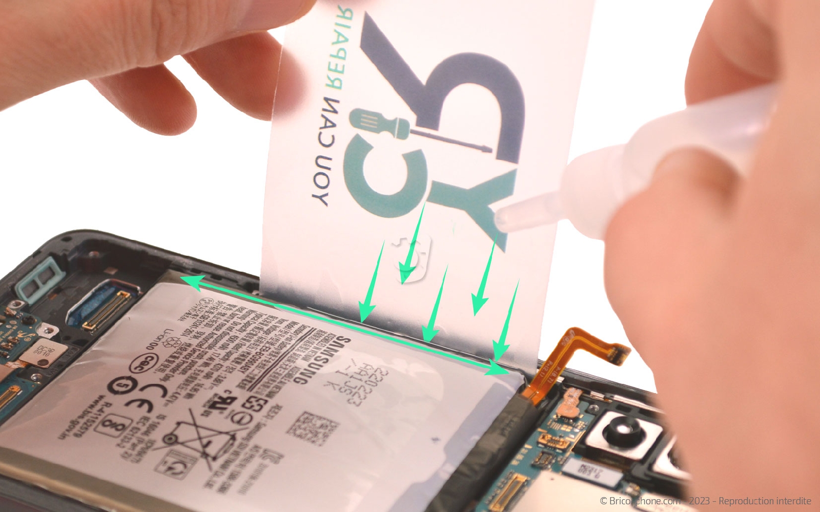 Comment changer la batterie sur Galaxy S21 FE 5G photo 3