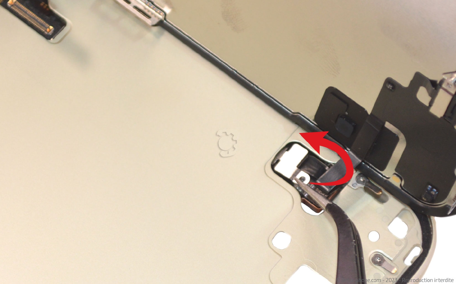 Guide de réparation sur iPhone 15 photo 2