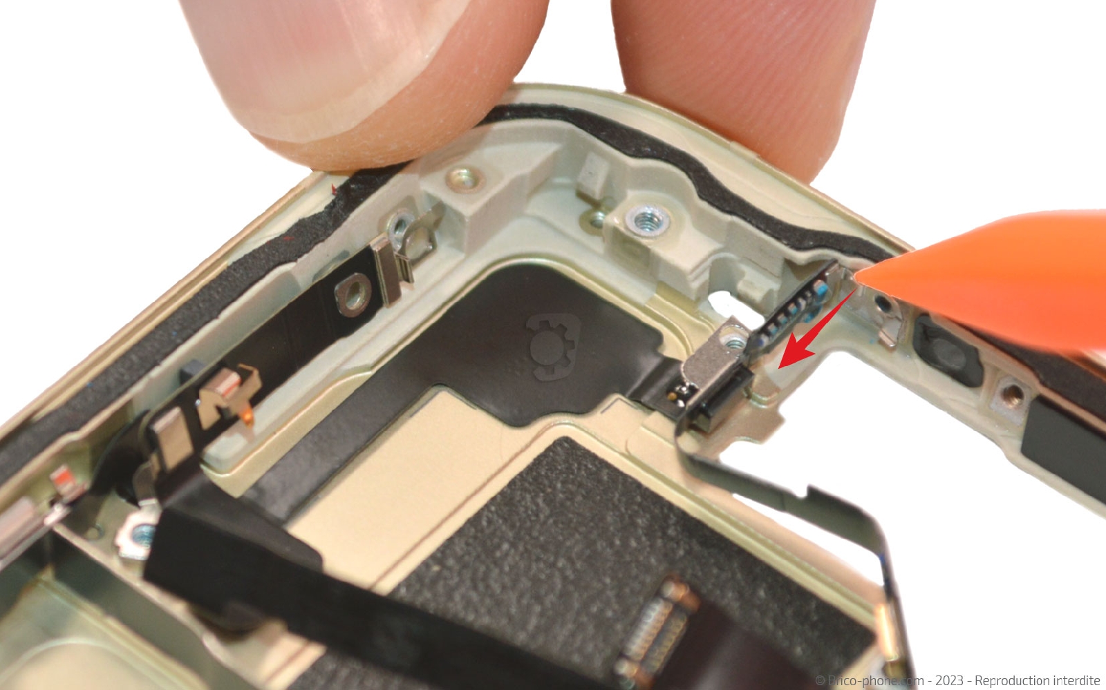 Guide de réparation sur iPhone 15 photo 4