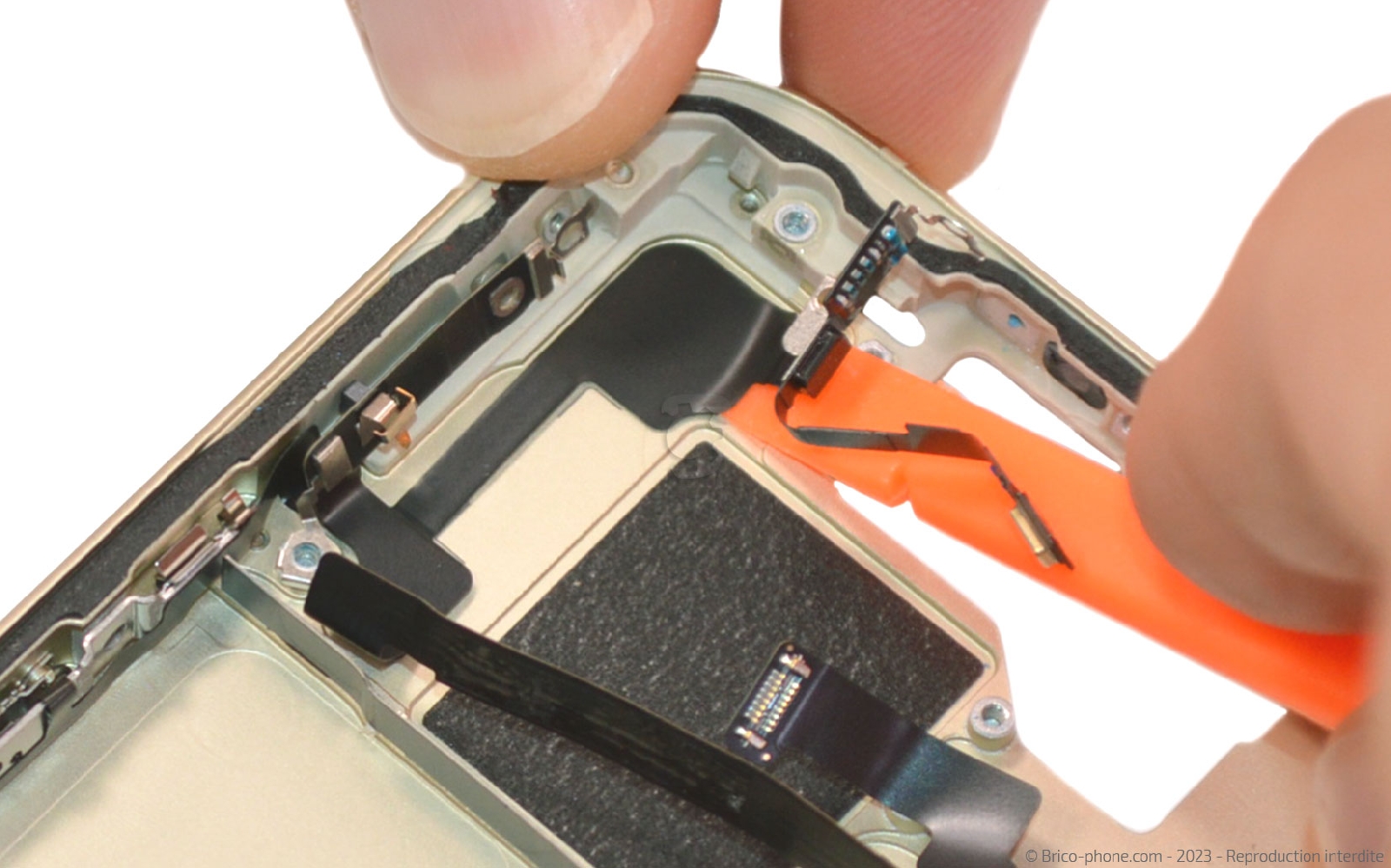 Guide de réparation sur iPhone 15 photo 1