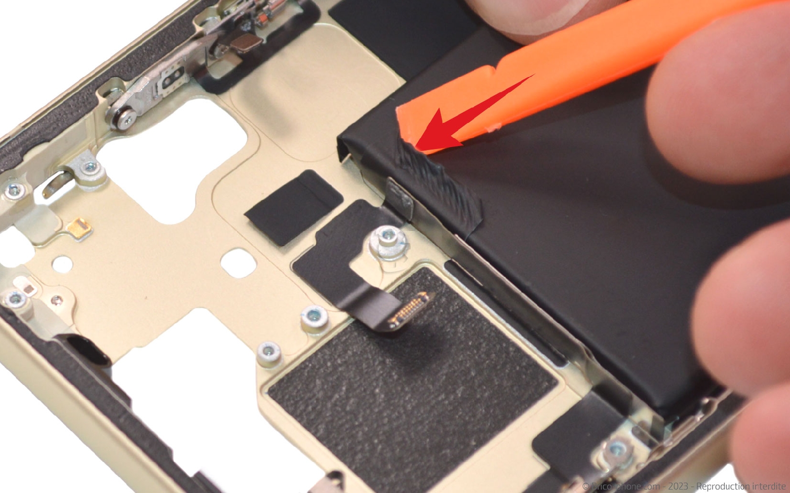Guide de réparation sur iPhone 15 photo 4