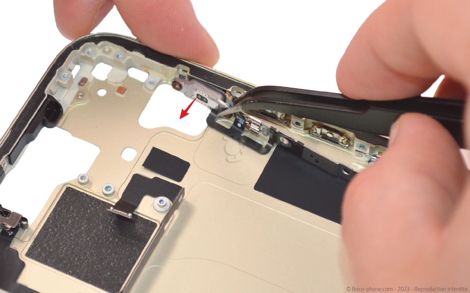 Guide de réparation sur iPhone 15 photo 1