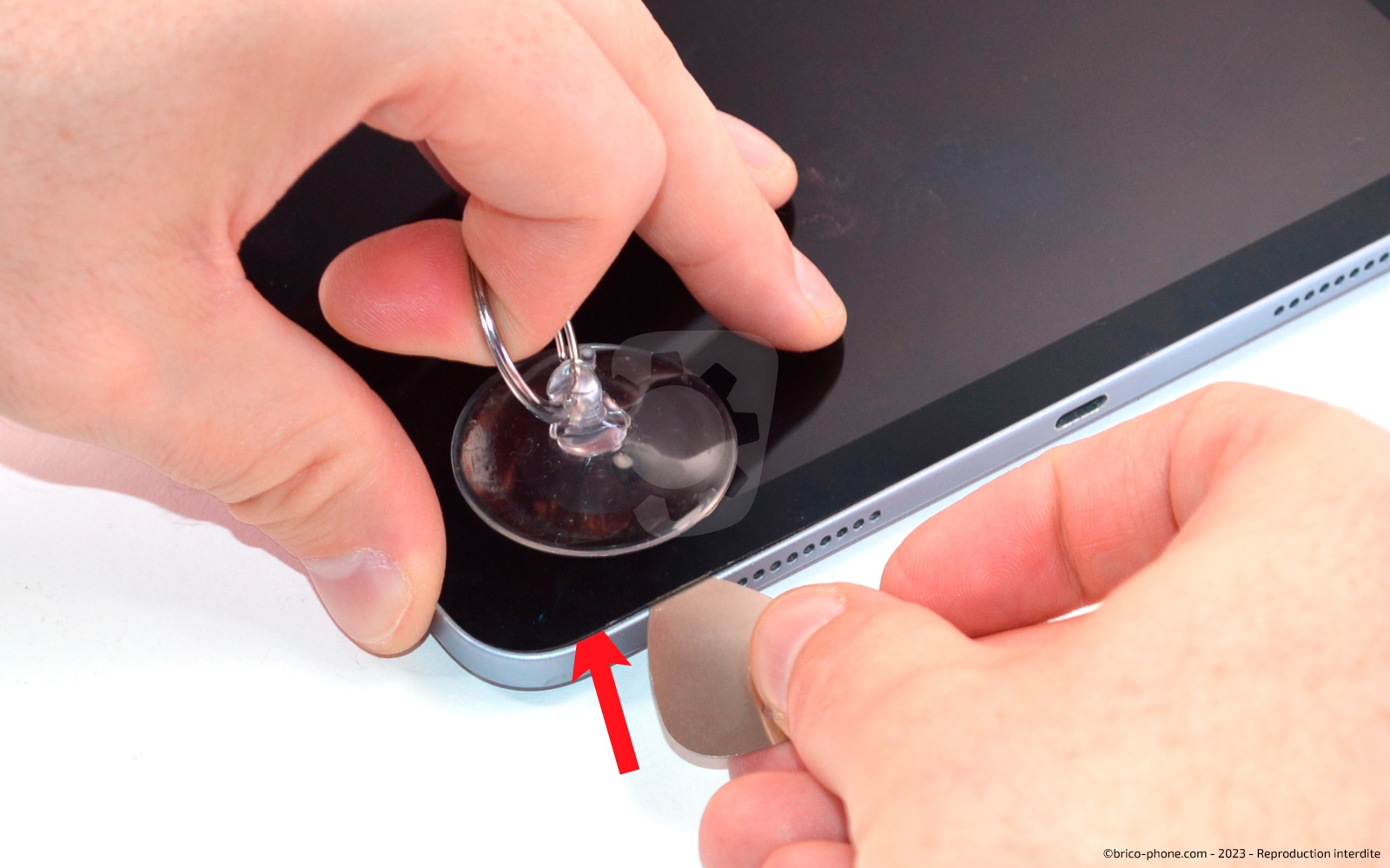 Changer sa batterie sur iPad Air 4 photo 2