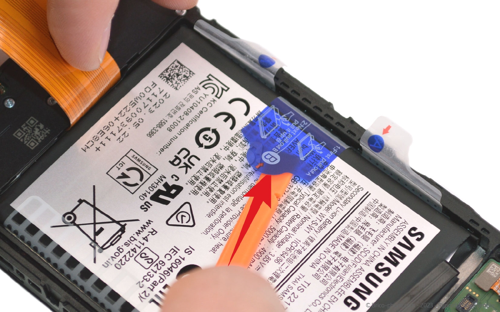 Comment changer la batterie sur Galaxy A14 (5G) photo 1