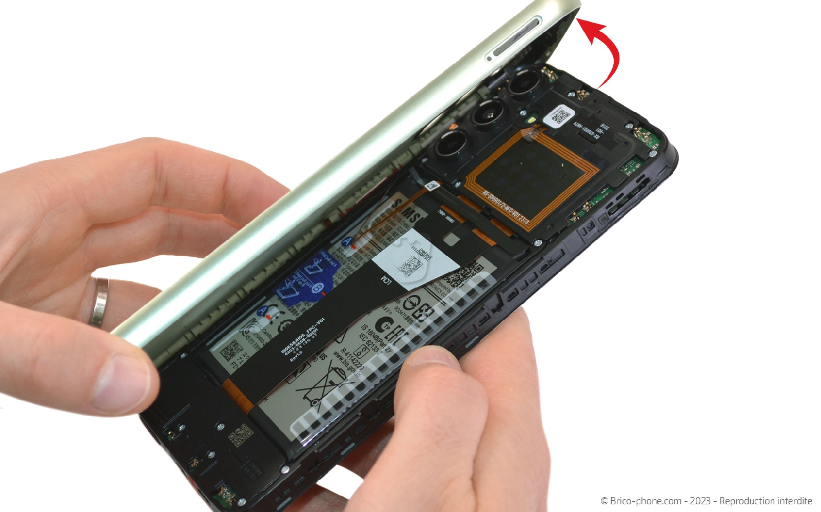 Comment changer la batterie sur Galaxy A14 (5G) photo 1