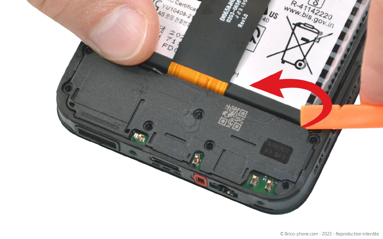 Comment changer le connecteur de charge sur Galaxy A14 (5G) photo 2