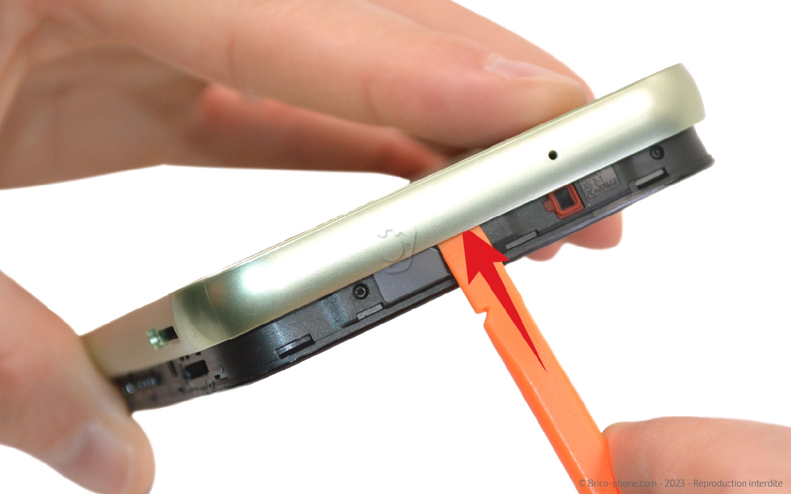 Comment changer le connecteur de charge sur Galaxy A14 (5G) photo 4