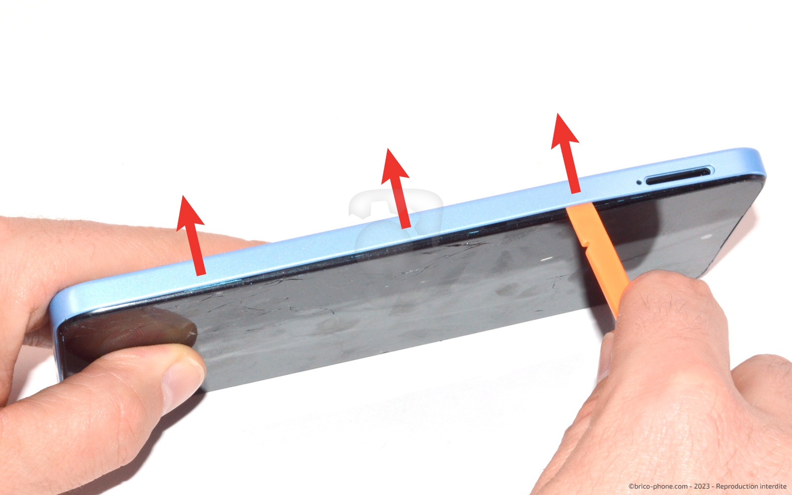 Changer son connecteur de charge sur Redmi 12 (4G et 5G) photo 3