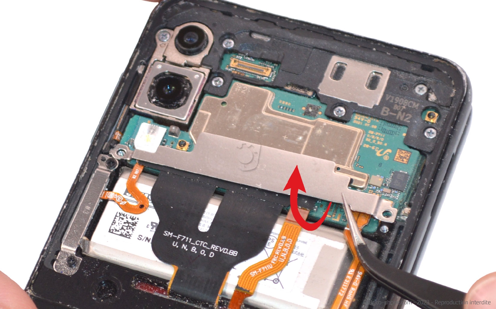 Guide de réparation sur Galaxy Z Flip3 photo 2