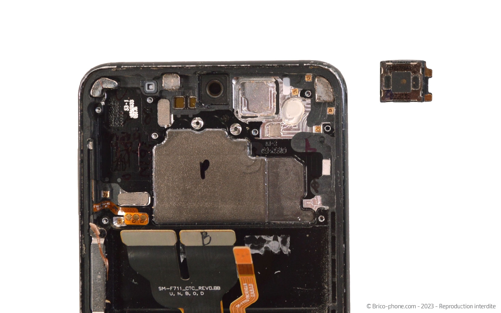 Guide de réparation sur Galaxy Z Flip3 photo 3