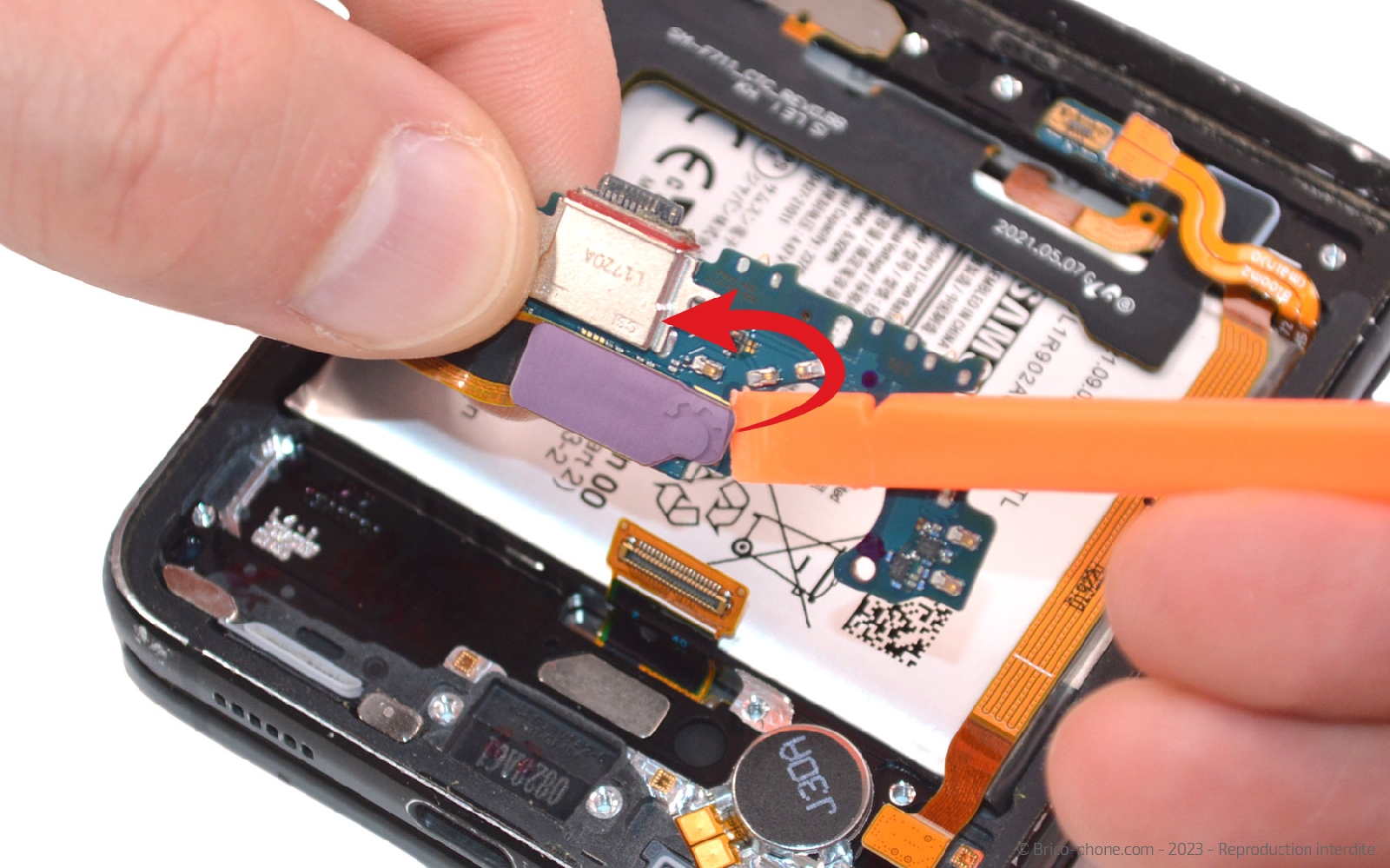 Guide de réparation sur Galaxy Z Flip3 photo 3