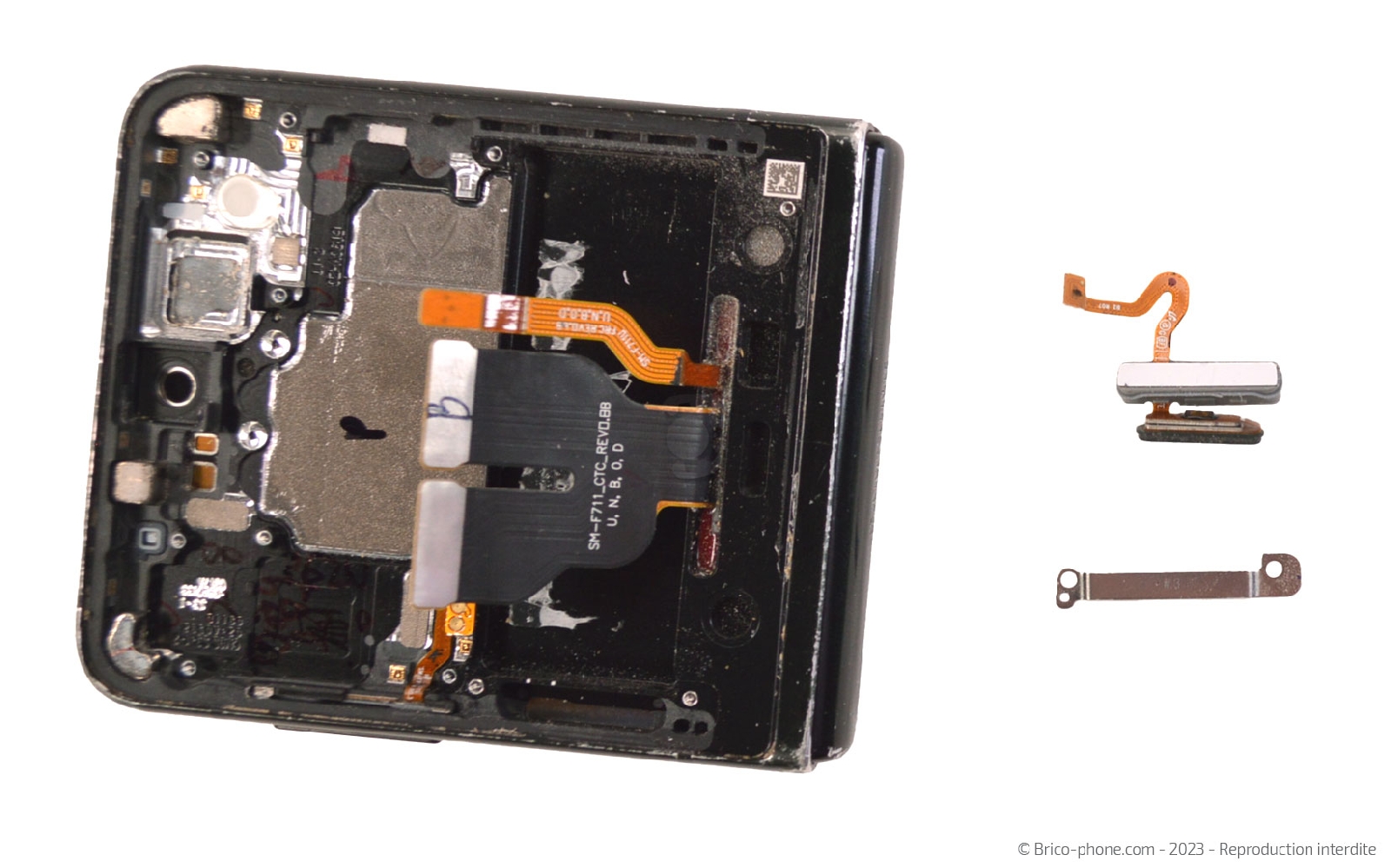 Guide de réparation sur Galaxy Z Flip3 photo 4