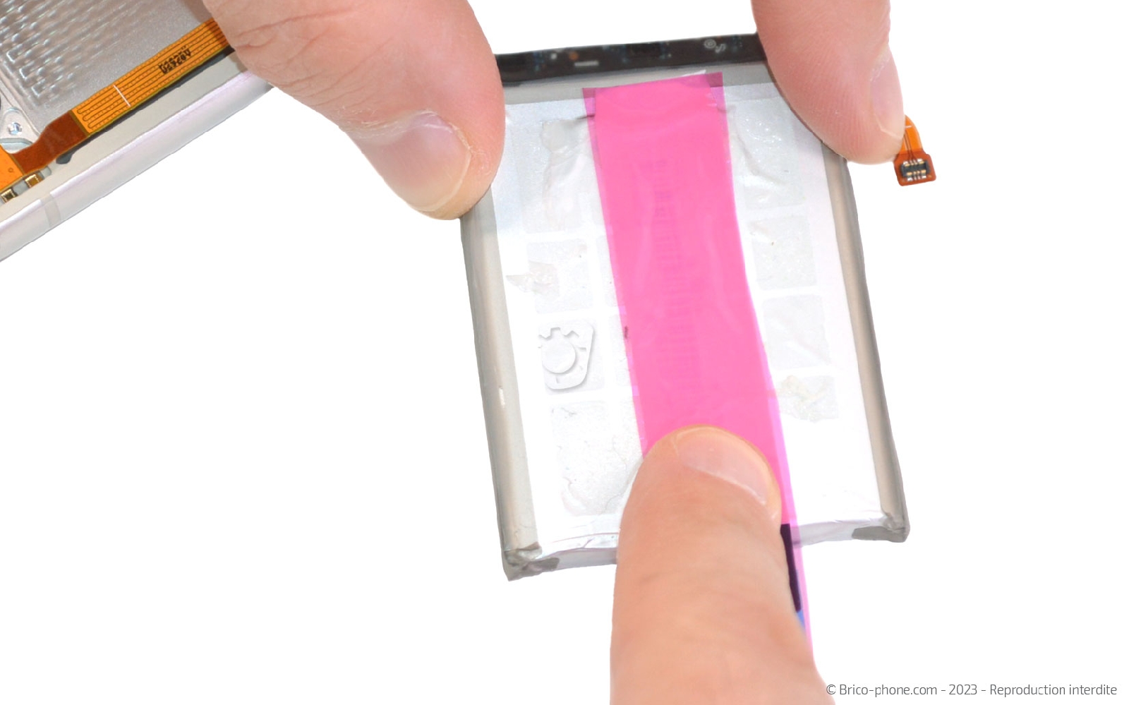 Comment changer les batteries sur Galaxy Z Flip3 photo 3