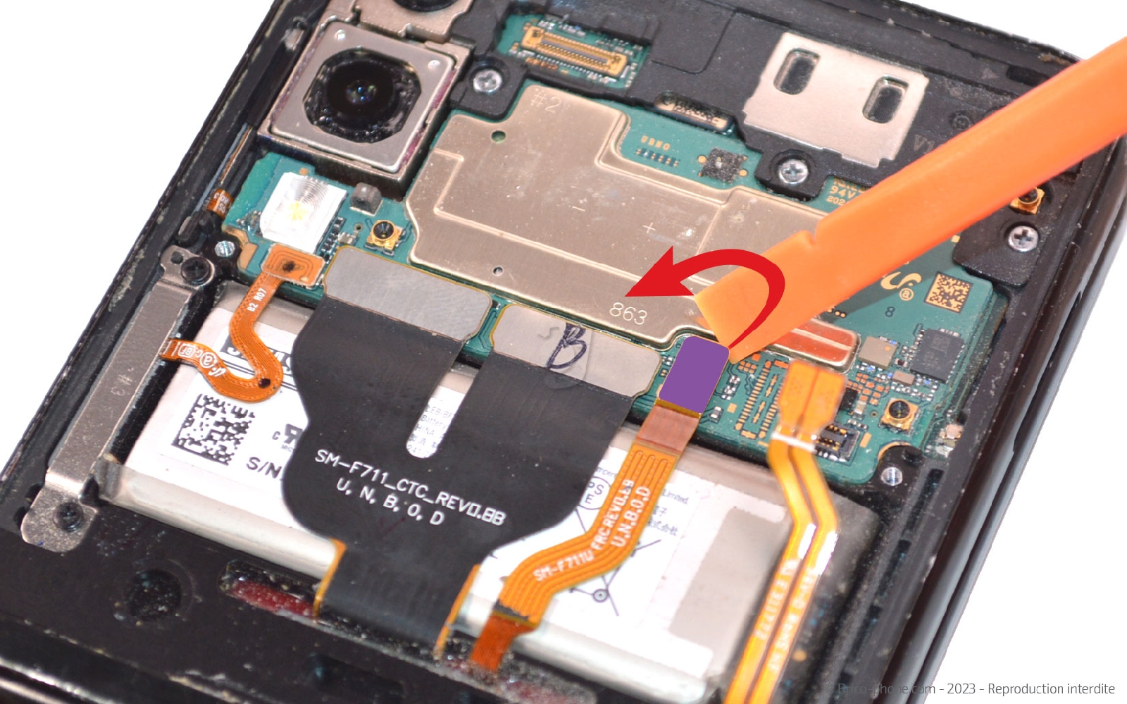 Comment changer les batteries sur Galaxy Z Flip3 photo 2